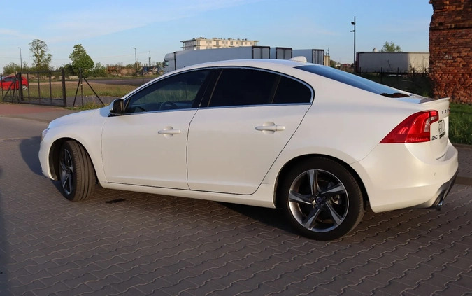 Volvo S60 cena 79900 przebieg: 78900, rok produkcji 2015 z Słupca małe 301